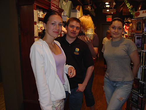 Cracker Barrel Restaurant, Chicago, IL, July 4, 2003