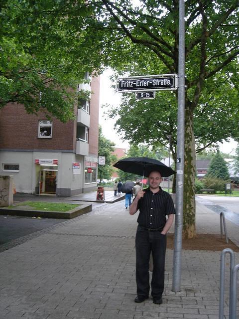 Fritz Strasse in Dusseldorf-Garath, May 28, 2007