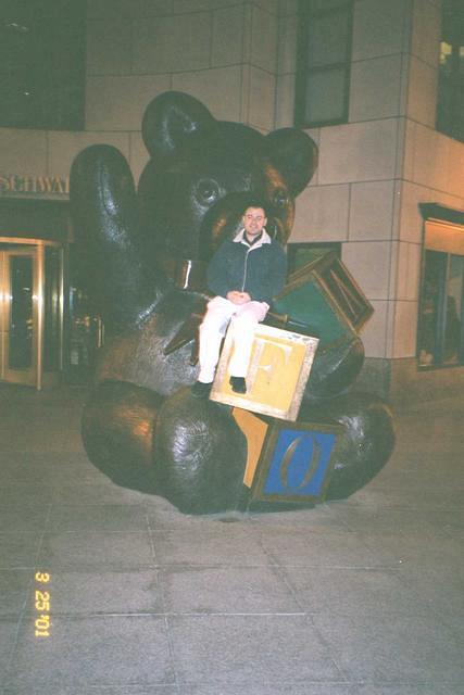 On the teddy bear, Skiing in Mt Sunopee and Visiting Boston, Mar 23-26, 2001