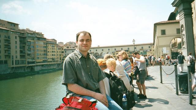 View on Ponte Vecchio from Lungaro Medici, Firenze, Jun 7-18, 2001