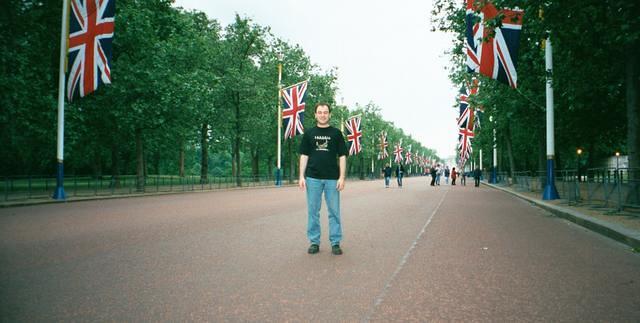 Constitution Hill, St. James Park, London, Jun 7-18, 2001