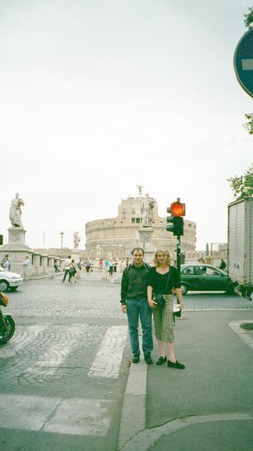 Ponte and Castel San't Angelo, Citta Del Vaticano, Roma, Jun 7-18, 2001